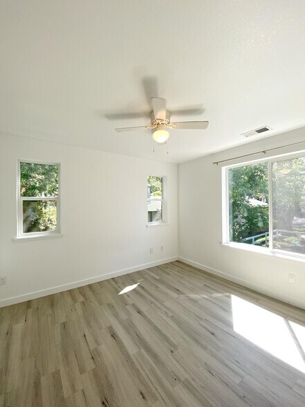 More Photos Of 446 Roberts St, Reno Multifamily For Sale