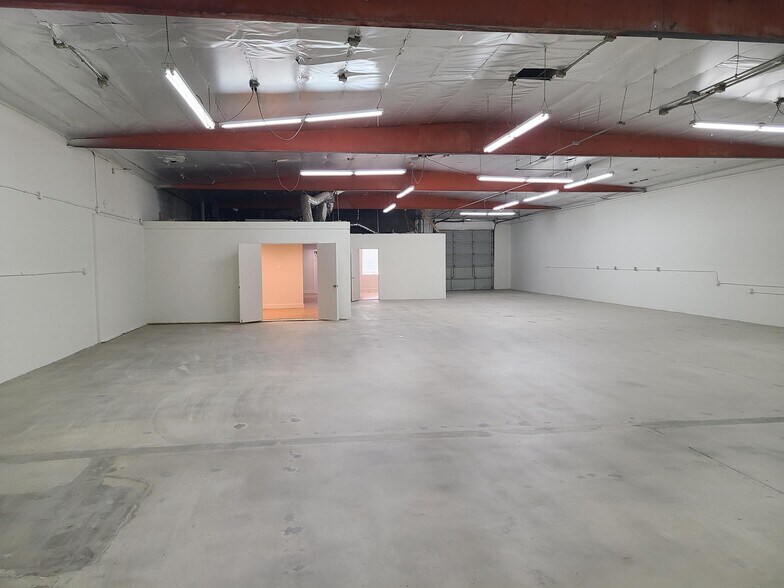 More Photos Of 5533 Satsuma Ave, North Hollywood Warehouse For Sale