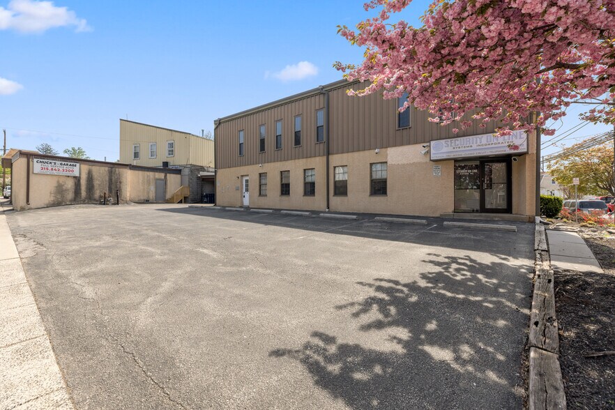 More Photos Of 22-26 E Mount Pleasant Ave, Ambler Office Residential For Sale