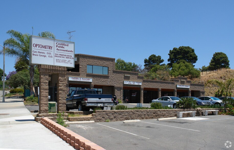 More Photos Of 931 Anza Ave, Vista Office For Sale