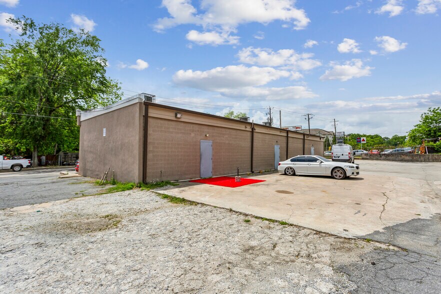 More Photos Of , Atlanta General Retail For Sale