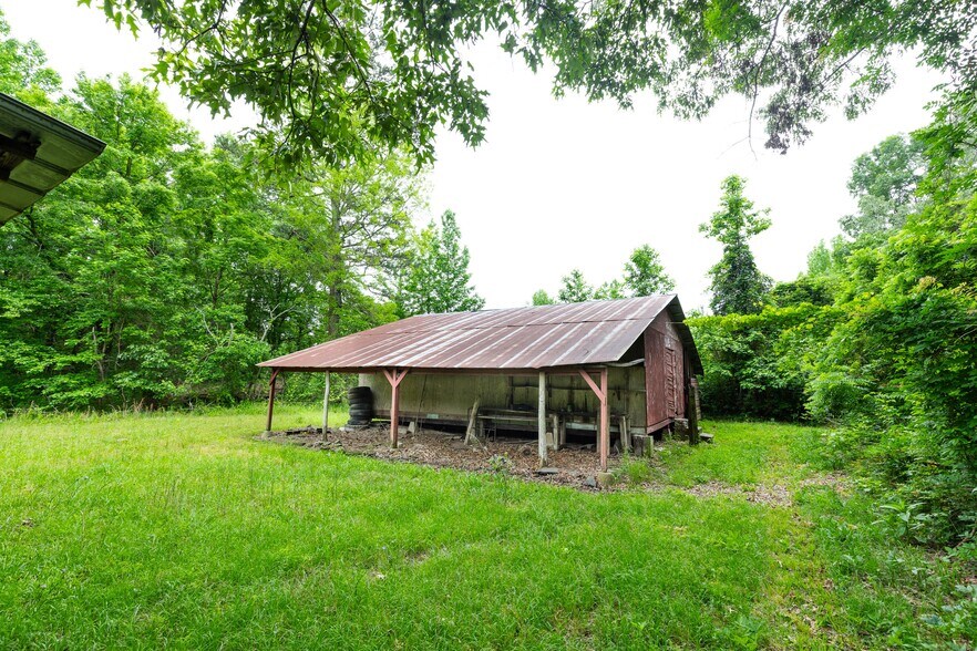 More Photos Of 2105 Highway 104, White Hall Land For Sale