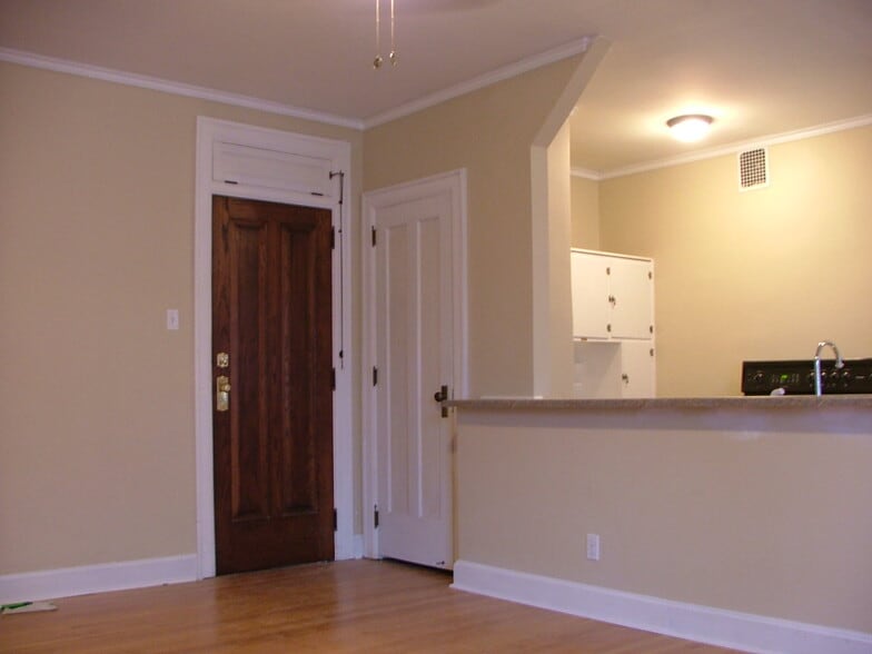 More Photos Of 317 E 38th St, Indianapolis Apartments For Sale