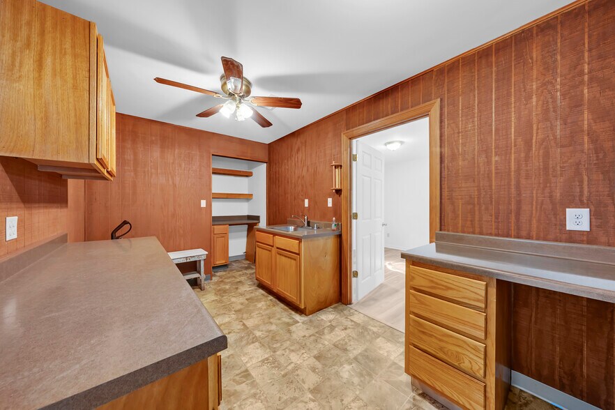 More Photos Of 12440 Magnolia Ave, Magnolia Springs Office For Lease