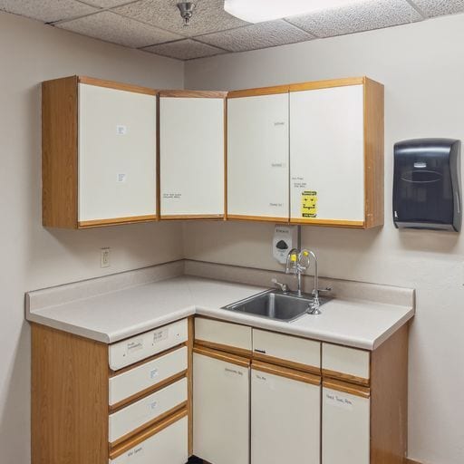 More Photos Of 280 Virginia Ave NE, Norton Medical For Lease