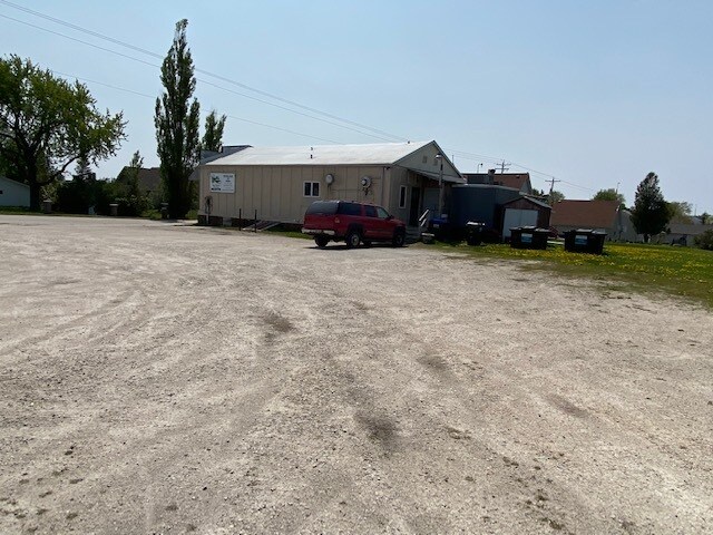 More Photos Of E2578 County Rd S, Casco Bar For Sale