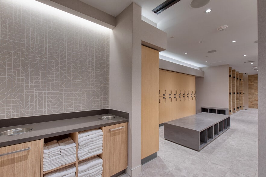 More Photos Of 1001 Fannin St, Houston Office For Lease