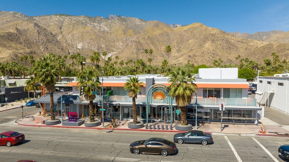 More Photos Of 140 W Via Lola, Palm Springs Hotel For Lease