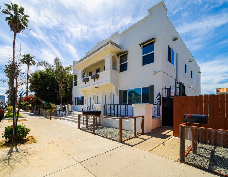 Primary Photo Of 1113 Pacific Ave, Long Beach Apartments For Sale