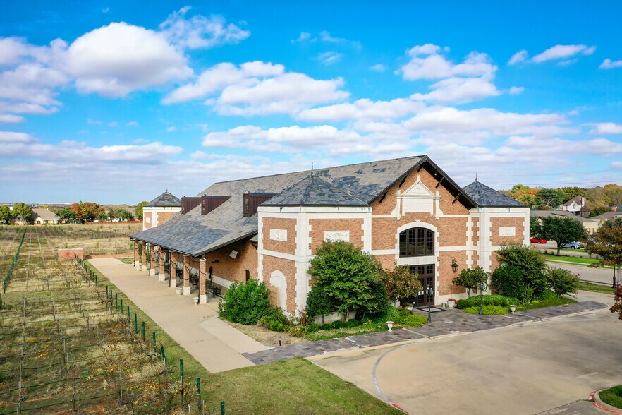 More Photos Of 2000 Champagne Blvd, Grapevine Specialty For Sale