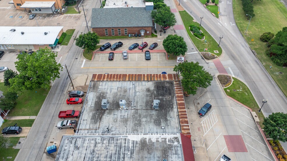 More Photos Of 200 N Main St, Duncanville Storefront Retail Office For Sale