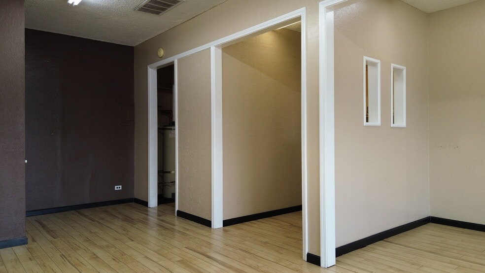 More Photos Of 2358-2368 Lincoln St, Oroville Office For Lease