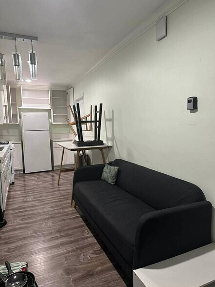 More Photos Of 1161 W 37th Dr, Los Angeles Apartments For Sale