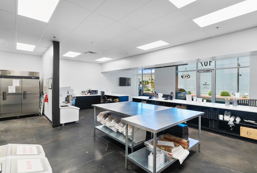 More Photos Of 6870 S Fort Apache Rd, Las Vegas Freestanding For Lease