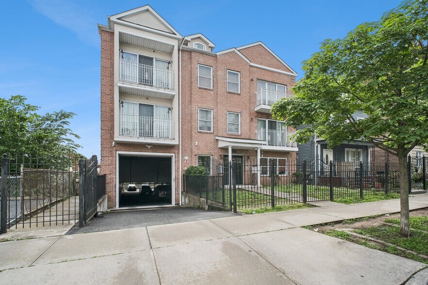 More Photos Of 219 Summer Ave, Newark Apartments For Sale