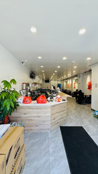 More Photos Of 231 Jericho Tpke, New Hyde Park Storefront Retail Residential For Sale