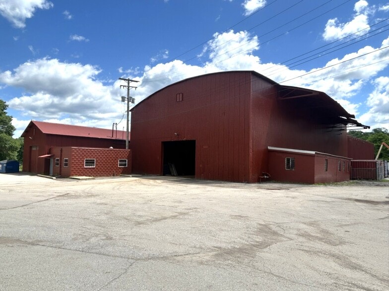 More Photos Of 1920 Lincoln Rd, Pittsburgh Warehouse For Lease