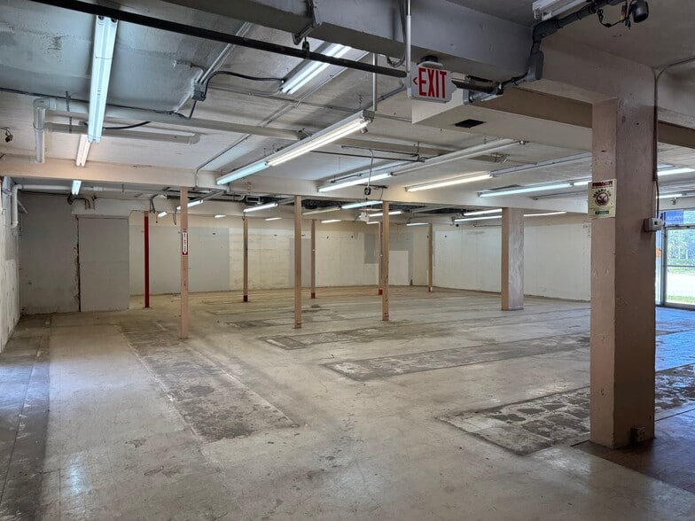 More Photos Of 4343 N Andrews Ave, Fort Lauderdale Storefront Retail Office For Sale