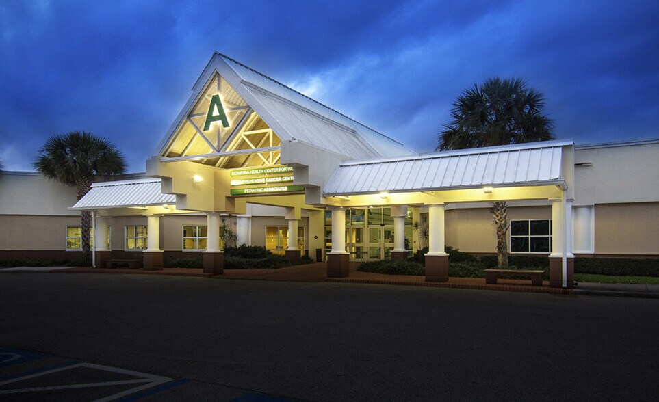 More Photos Of 10301 Hagen Ranch Rd, Boynton Beach Medical For Lease