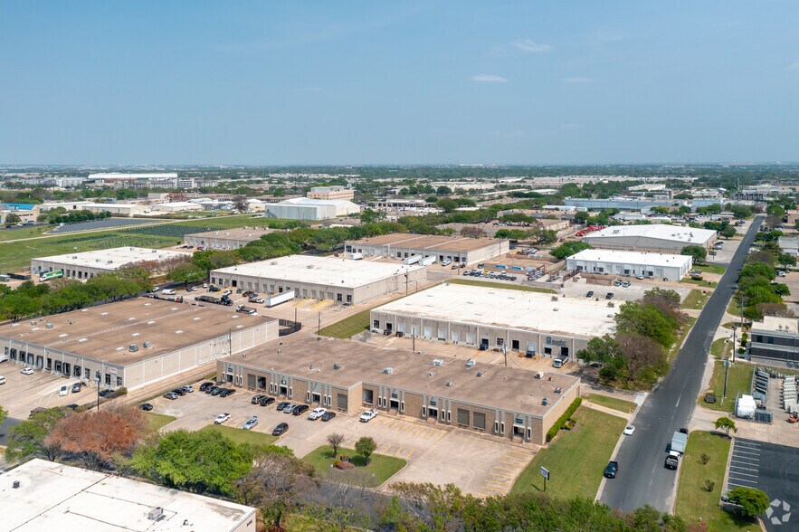 More Photos Of 9411-9421 Neils Thompson Dr, Austin Warehouse For Lease