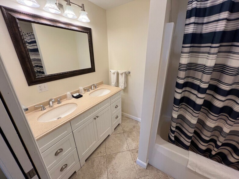 More Photos Of 69 Johnson St, Lubec Hotel For Sale