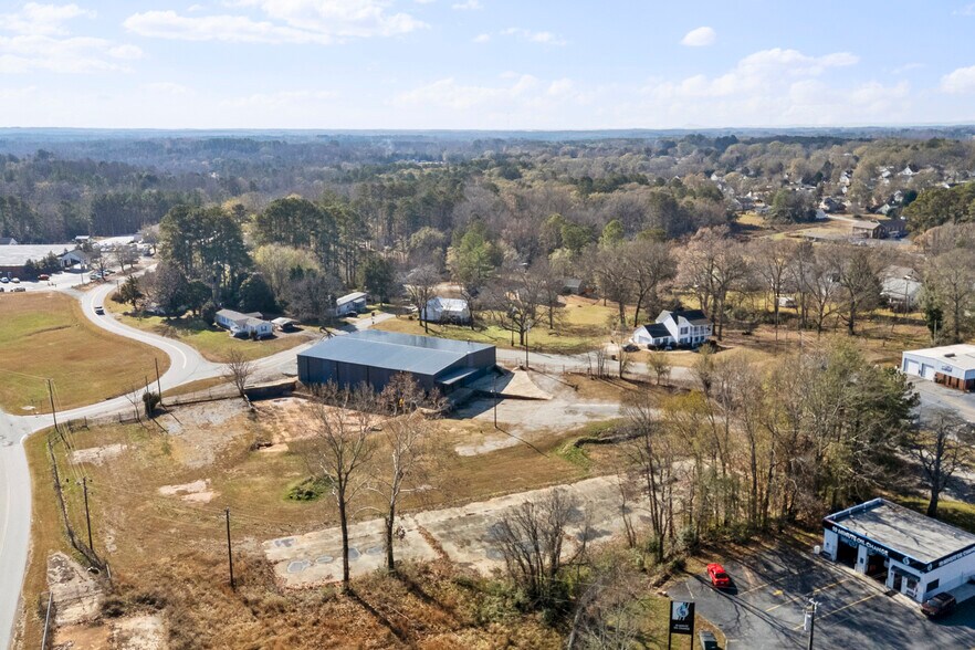 More Photos Of 207 N Kenneth St, Walhalla Warehouse For Lease