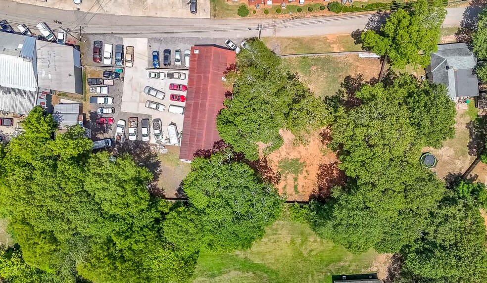 More Photos Of 250 Cleveland St, Locust Grove Industrial For Sale