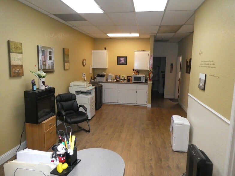 More Photos Of 3609 Mission Ave, Carmichael Medical For Sale