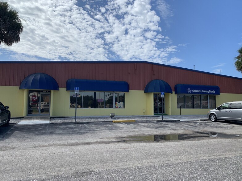 Primary Photo Of 1109 Tamiami Trl, Port Charlotte Showroom For Lease