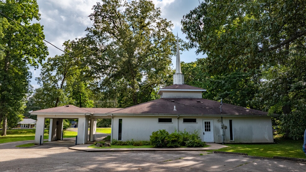 More Photos Of 1634 Main St, Murray Religious Facility For Sale