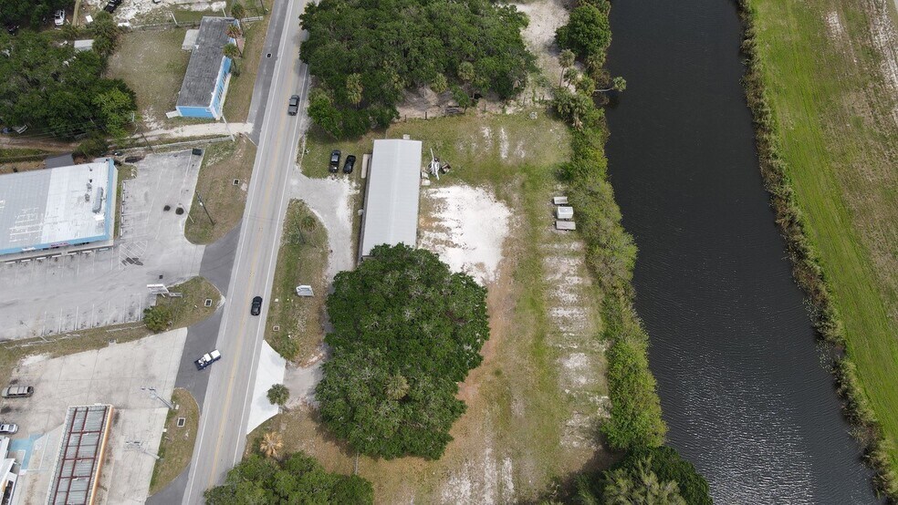 More Photos Of 3606 U.S. 441, Okeechobee Warehouse For Lease