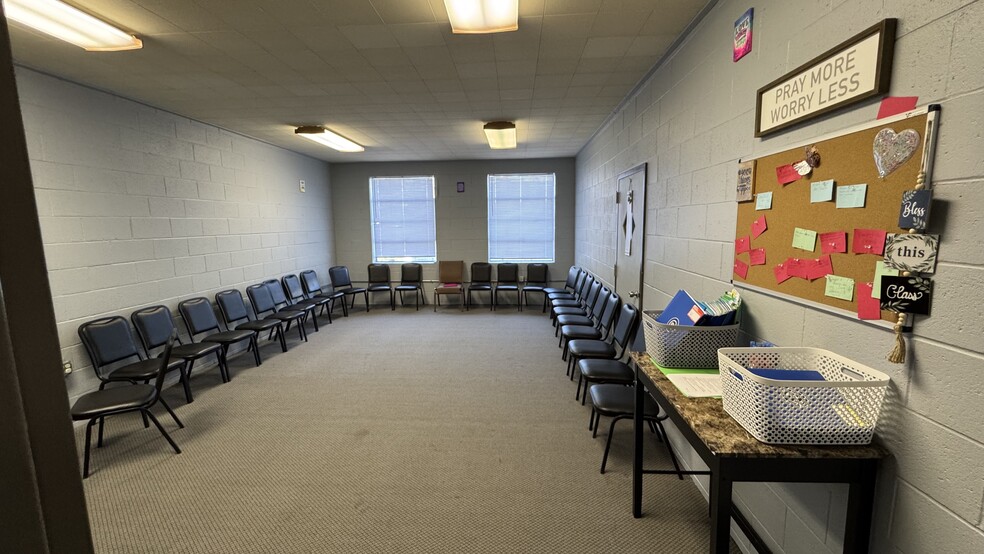 More Photos Of 5445 E 29th St, Kansas City Religious Facility For Sale