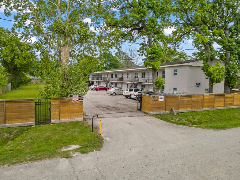 More Photos Of 4914 Kashmere St, Houston Apartments For Sale