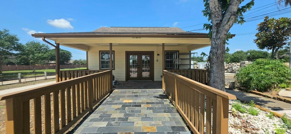 More Photos Of 4901 Vista, Pasadena Land For Lease