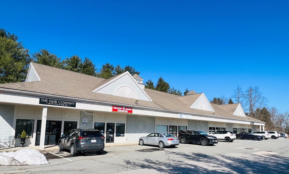 Primary Photo Of 383 E Dunstable Rd, Nashua Storefront For Lease