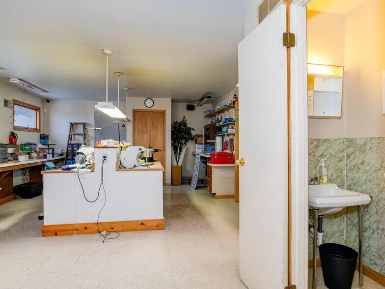 More Photos Of 413 Bridge St, Beaver Healthcare For Sale