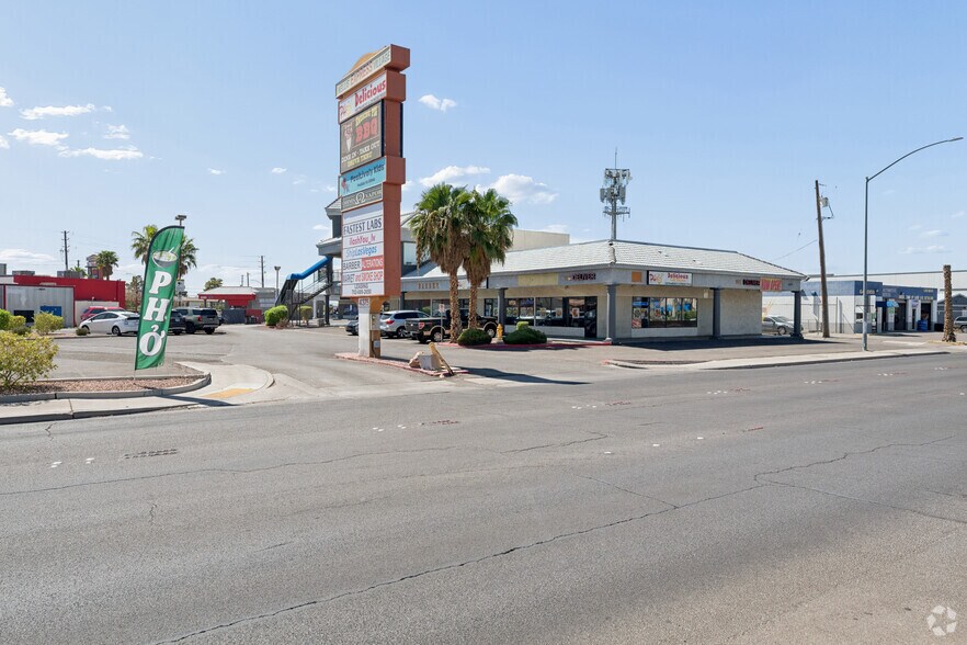 More Photos Of 4375 Las Vegas Blvd N, Las Vegas Storefront For Sale