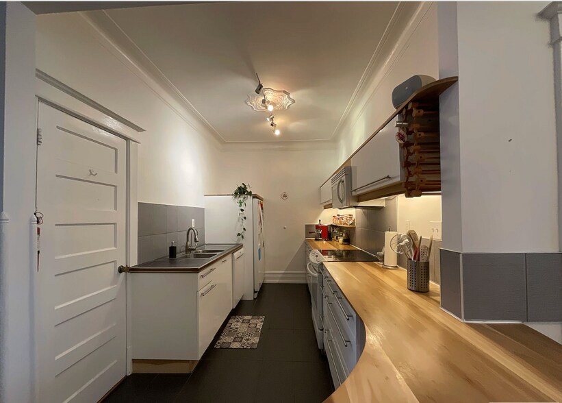 More Photos Of 1036 Av D'oxford, Montréal Apartments For Sale