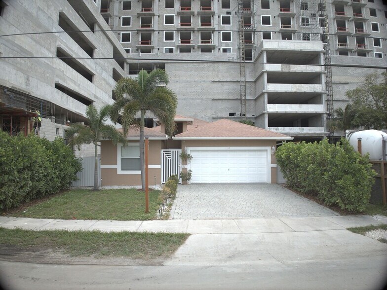 Primary Photo Of 115 SW 1st Ct, Dania Beach Storefront Retail Office For Sale