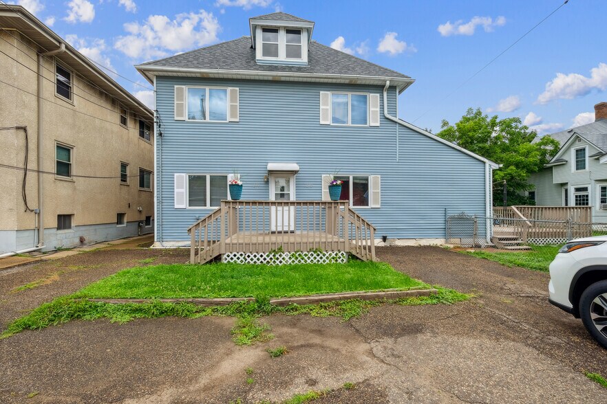 More Photos Of 1271 7th St W, Saint Paul Apartments For Sale