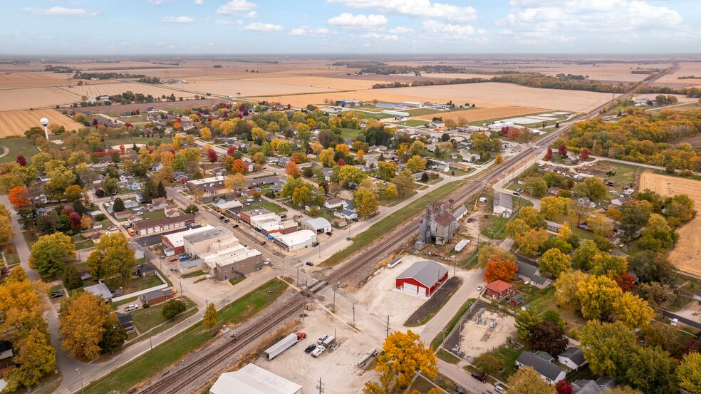 More Photos Of 604 South St, Mazon Warehouse For Sale