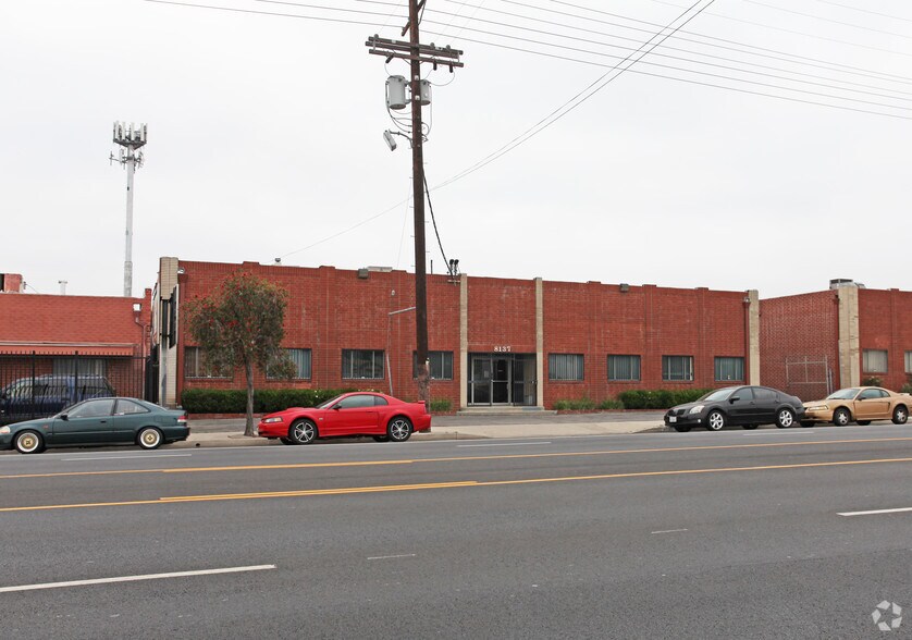 More Photos Of 8137 Lankershim Blvd, North Hollywood Unknown For Lease