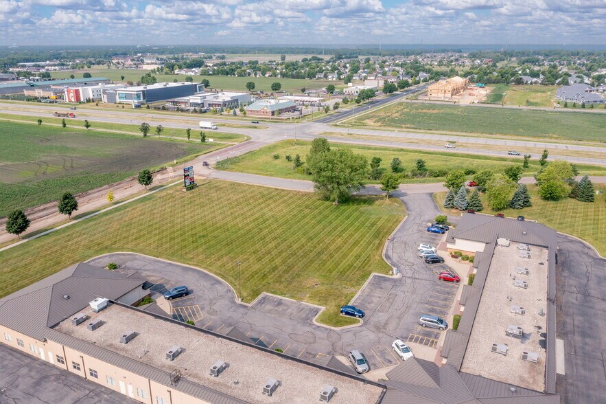 More Photos Of 120 N Augusta Ct, Mankato Land For Sale