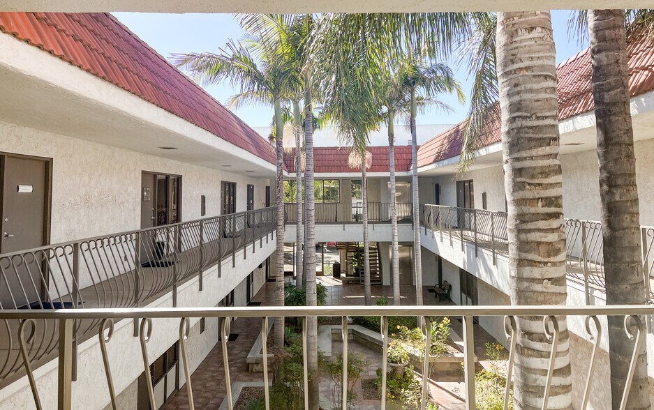 More Photos Of 360 Mobil Ave, Camarillo Office For Lease