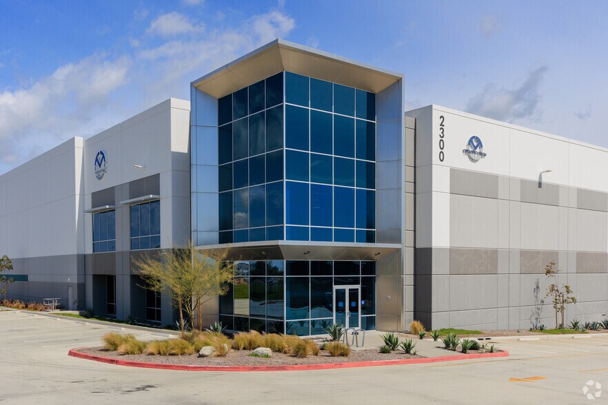 More Photos Of 2300 Redondo Ave, Long Beach Warehouse For Lease