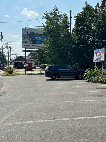 More Photos Of 233 Main St, Nashua Restaurant For Lease