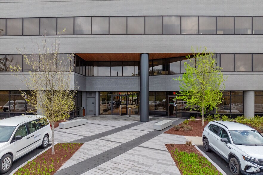 More Photos Of 105 Westpark Dr, Brentwood Office For Lease