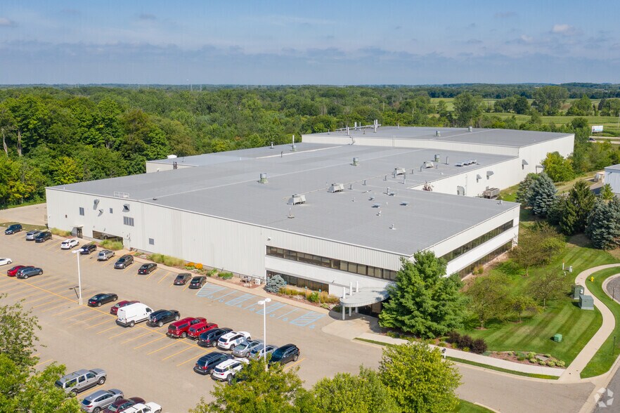 Primary Photo Of 3195 Wilson Dr NW, Grand Rapids Manufacturing For Lease