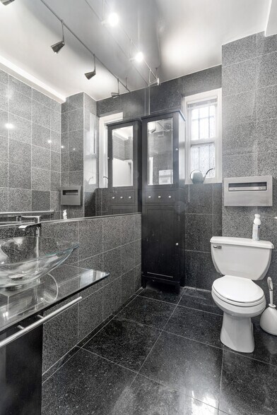 More Photos Of 136 E 36th St, New York Apartments For Sale