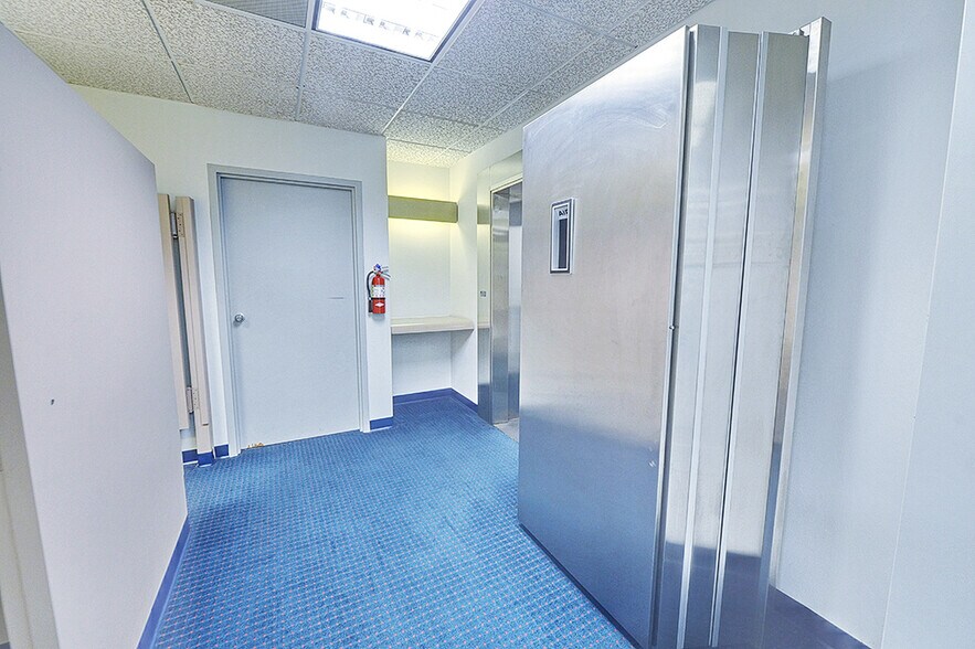 More Photos Of 10241 N Florida Ave, Citrus Springs Bank For Sale